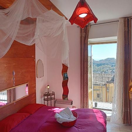 Casa Vacanze Il Girasole 卡尔塔吉罗 外观 照片