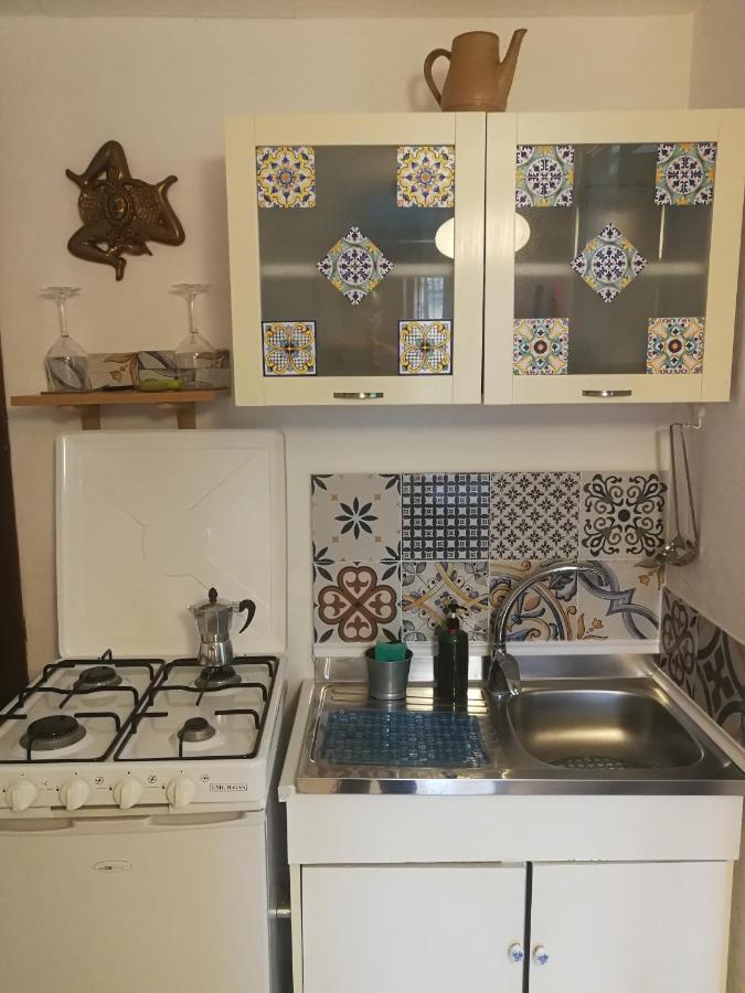 Casa Vacanze Il Girasole 卡尔塔吉罗 外观 照片