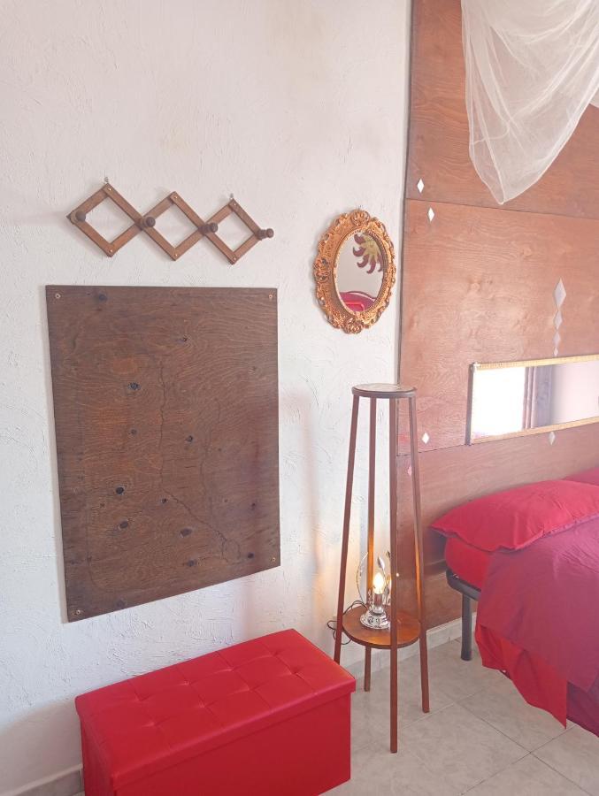 Casa Vacanze Il Girasole 卡尔塔吉罗 外观 照片